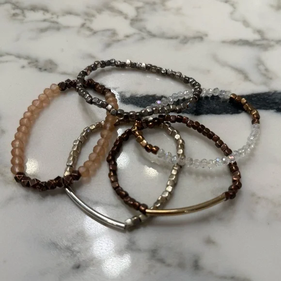 ❤️Boutique - Set of 5 Beaded Stretch Bracelets - Picture 2 of 2